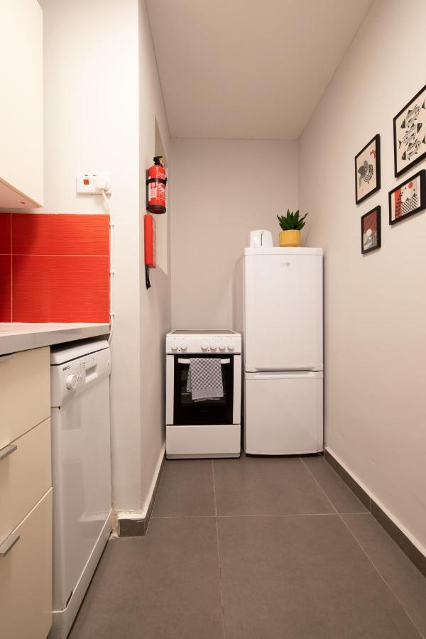 Апартаменты Modern Seafront 3bedrooms With Spacious Yard Jlin1-1